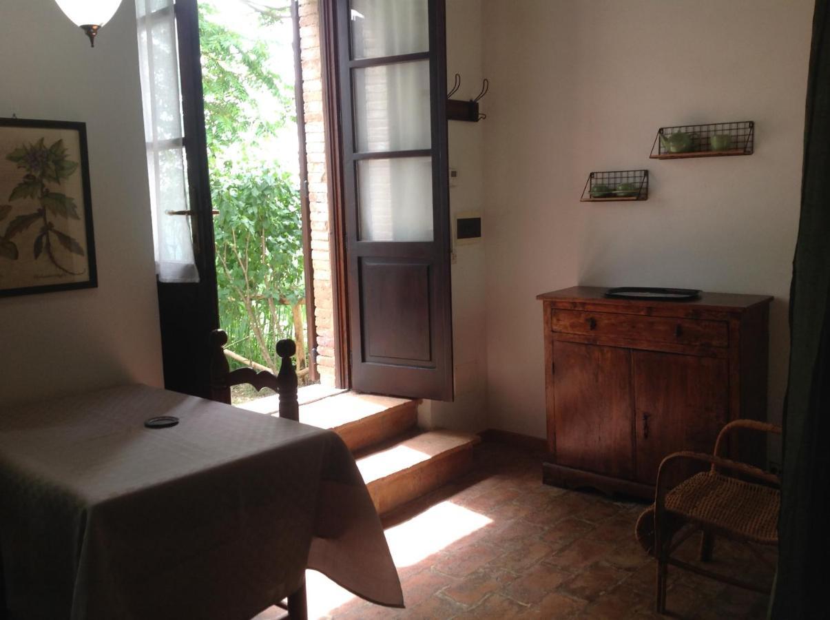 Agriturismo Podere Luchiano Амелиа Екстериор снимка